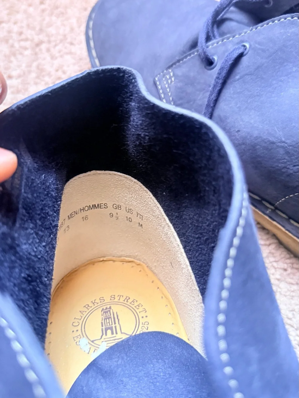 Clarks Men's Navy Leather Chukka Boots